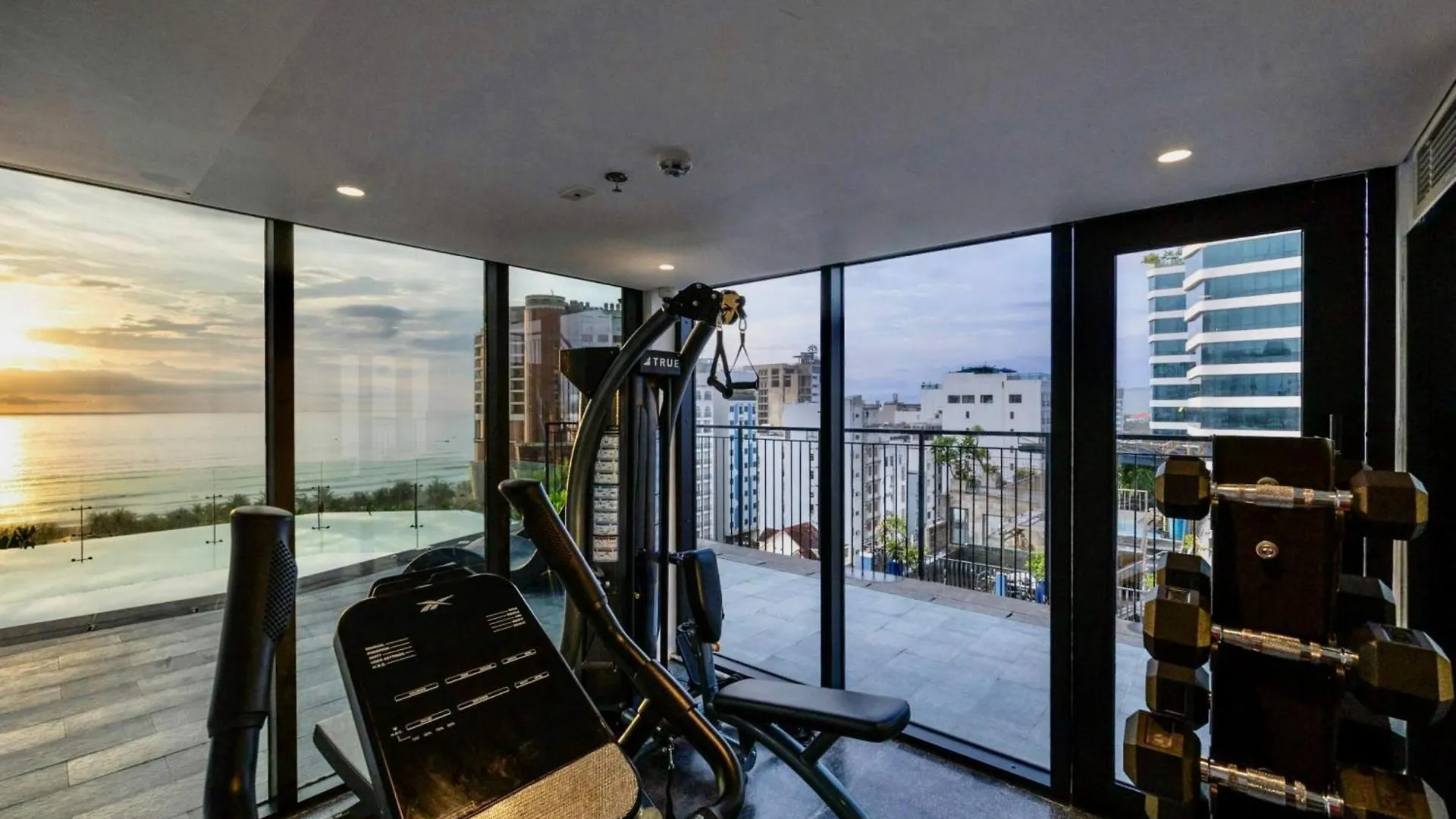 Taiyo Hotel & Apartment Da Nang